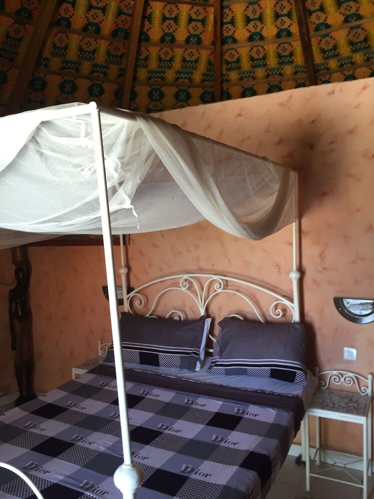 Hotel Les Cristaux Roses