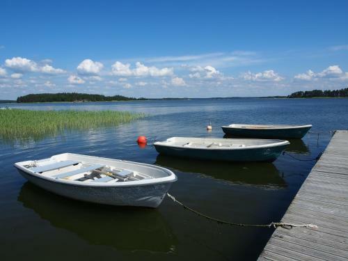 R�nn�s Cottages And Fishing