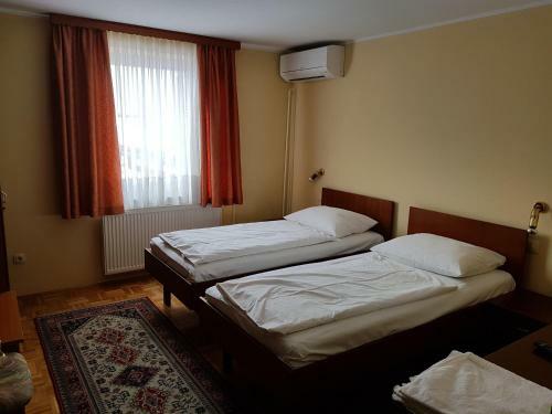 Hotel Ro?kar