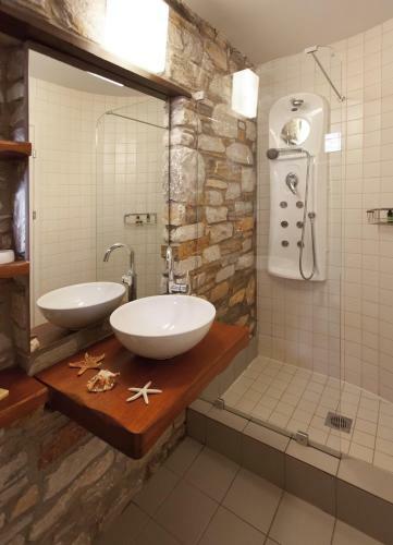 Hostal Adis Oneirou