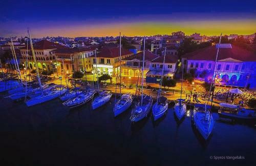 Faros Apartments
