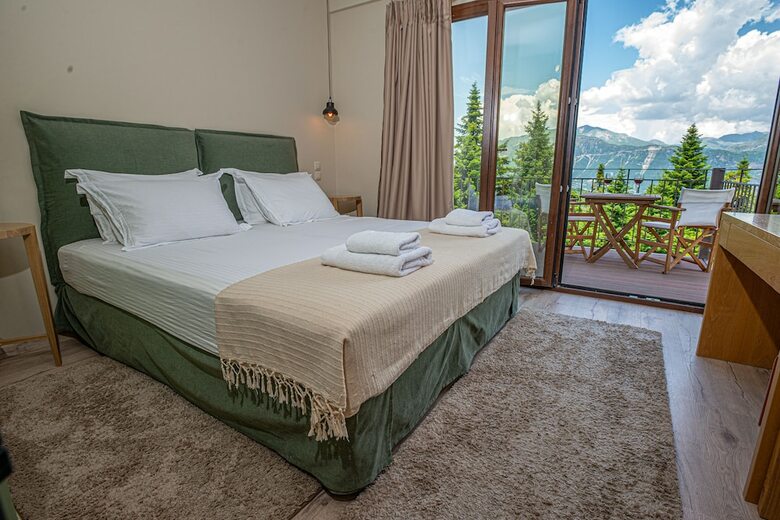 Hotel Anavasi Mountain Resort