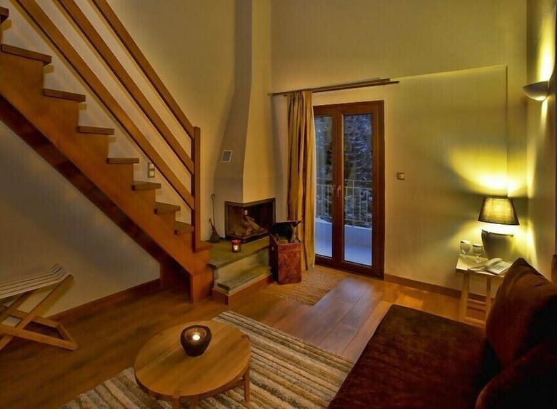 Hotel Anavasi Mountain Resort