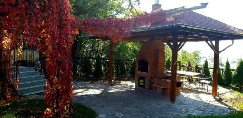 Hostal Pensiunea Stejarul