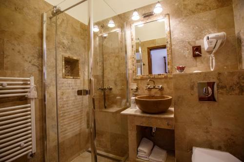 Hostal Pension Pivnita Lui Teo
