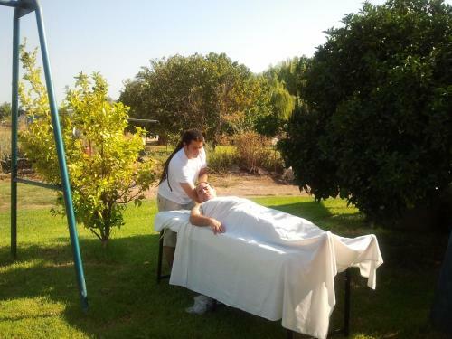 Agroturismo Nuriel Fruit & Guest House