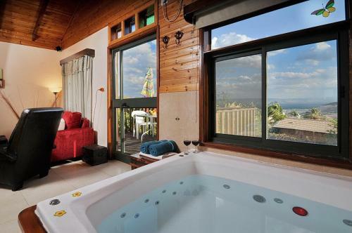 Lodge Sharvit Hakesem