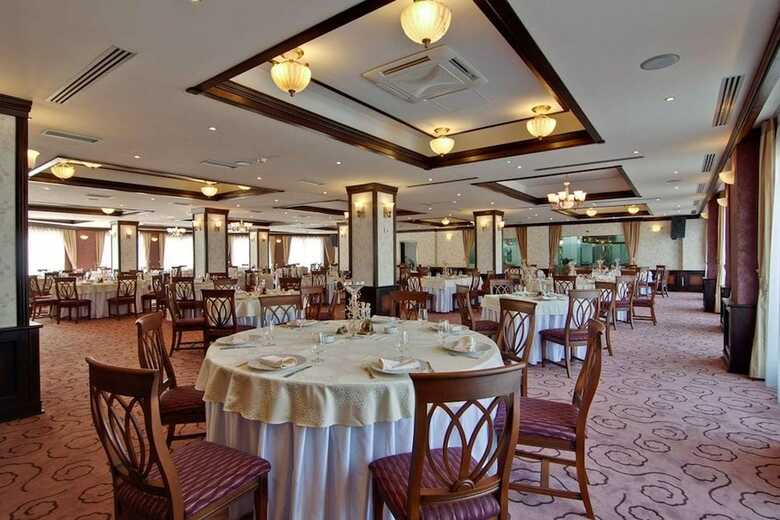 Doubletree By Hilton Hotel Sighisoara - Cavaler