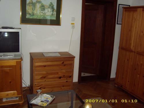 Hostal Casa Cu Cerb
