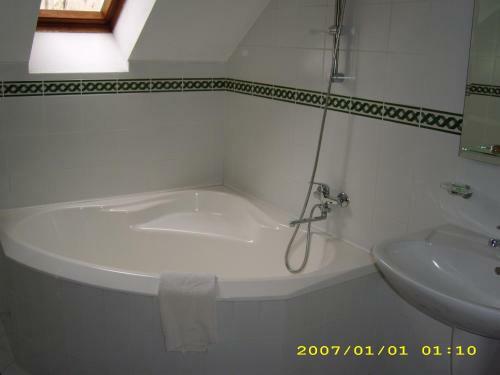 Hostal Casa Cu Cerb