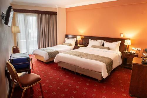Pella Hotel