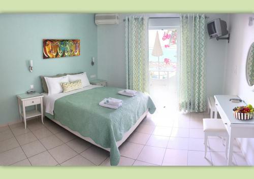 Haris Apartments