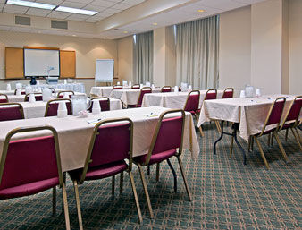 Hotel Days Inn East