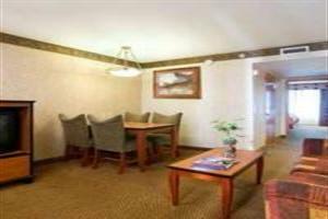 Hotel Embassy Suites Anaheim South - Garden Grove