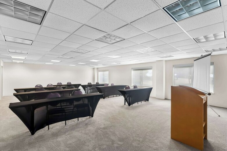 Hotel Comfort Suites Airport - Austin