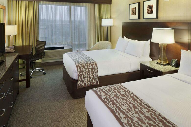 Hotel Doubletree Club Bayside