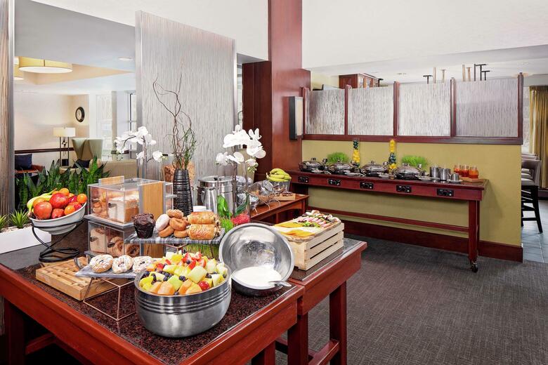 Hotel Doubletree Club Bayside
