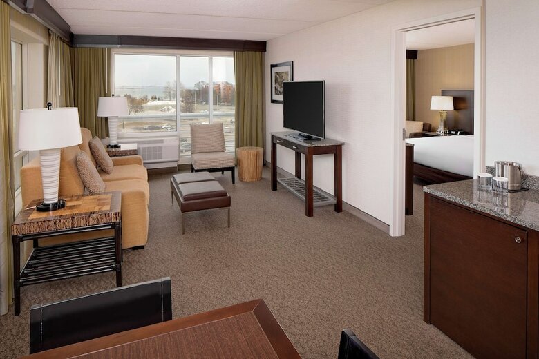 Hotel Doubletree Club Bayside