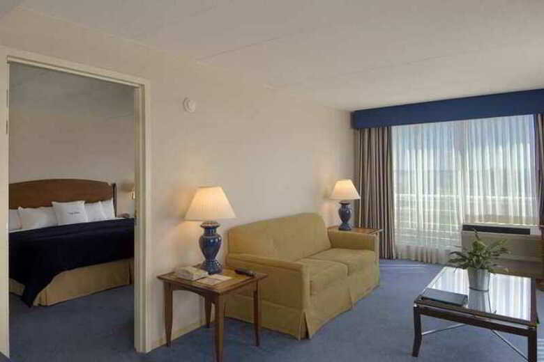 Hotel Doubletree Club Bayside