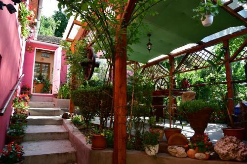 Hostal Pensiunea Cristina Si Pavel