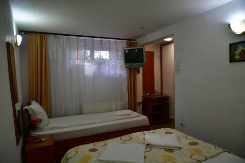 Hostal Pensiunea Cristina Si Pavel
