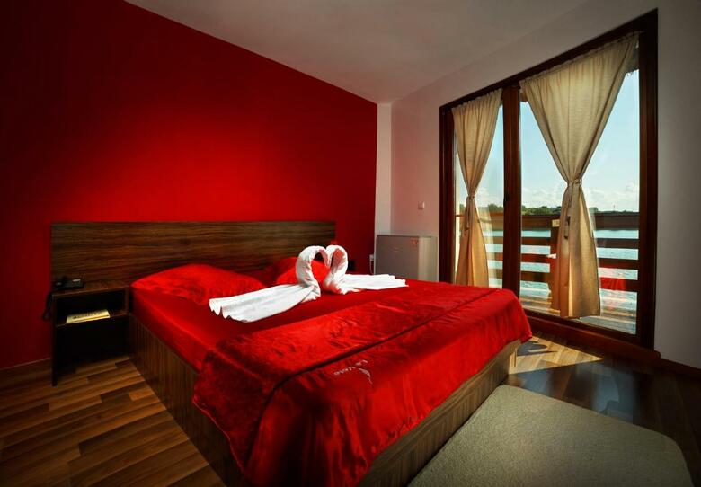 Insula Hotel