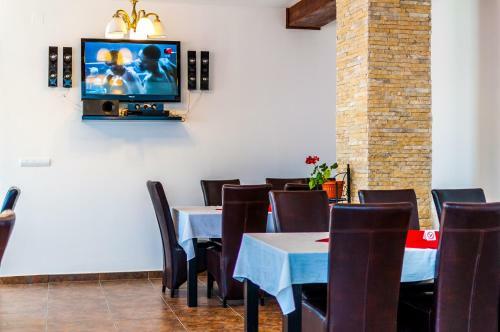 Hostal Pensiunea La Lipoveanu