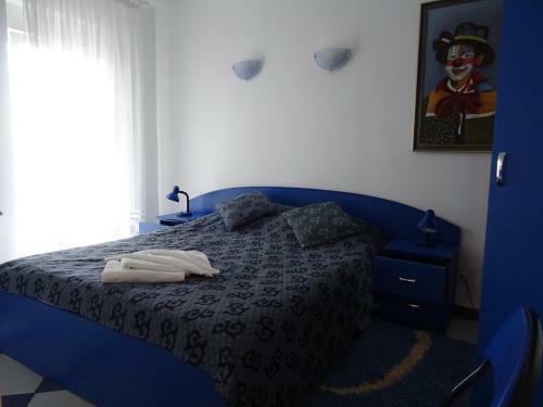Club Topaz Apartments