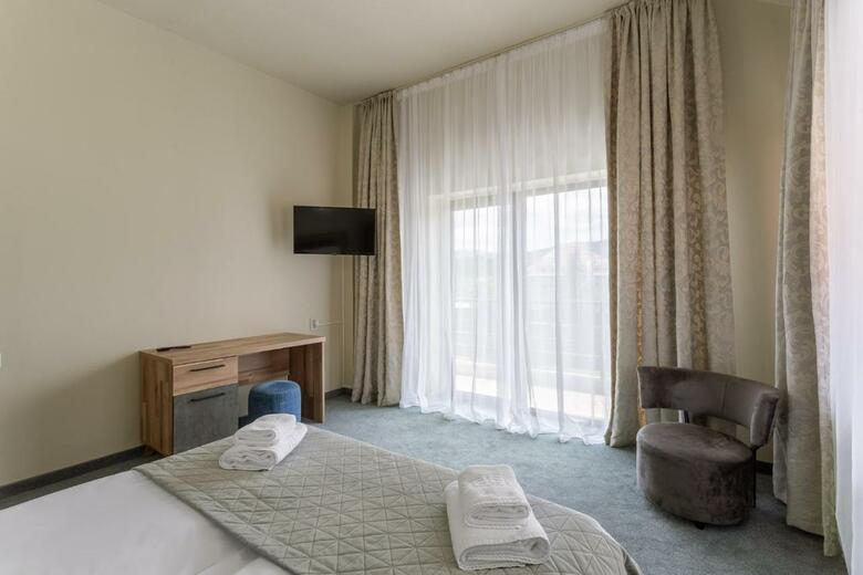 Hera Hotel