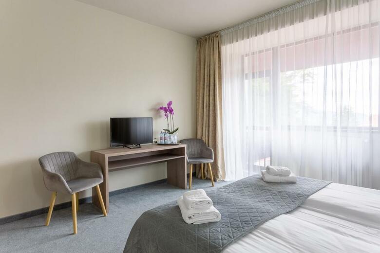 Hera Hotel
