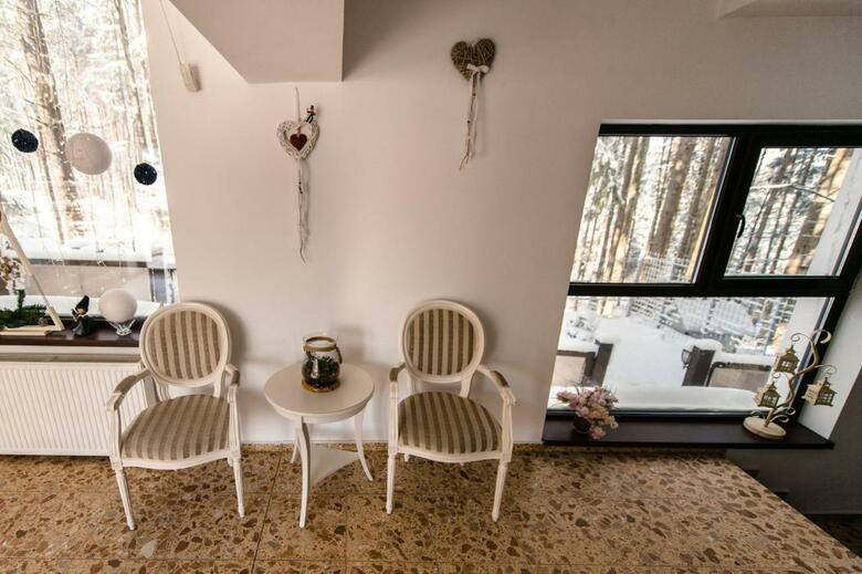 Hera Hotel