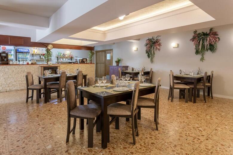 Hera Hotel