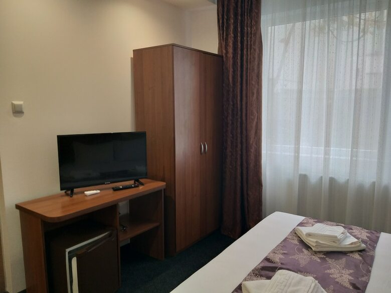 Tranzzit Hotel