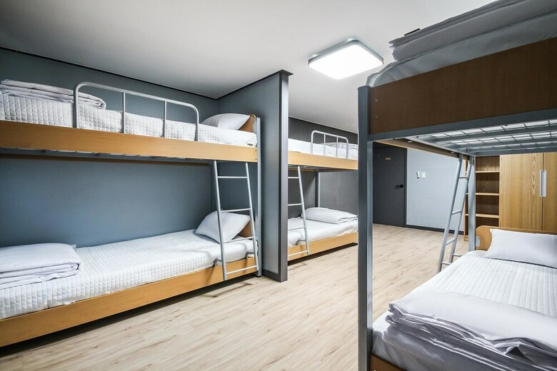 Hostal Hotel Deluxe
