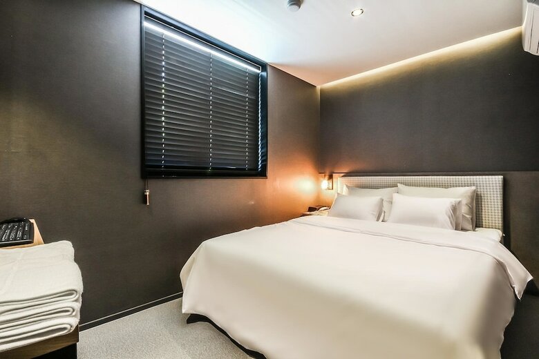 Hostal Hotel Deluxe