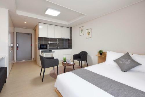 Geoje Leein Stay Hotel