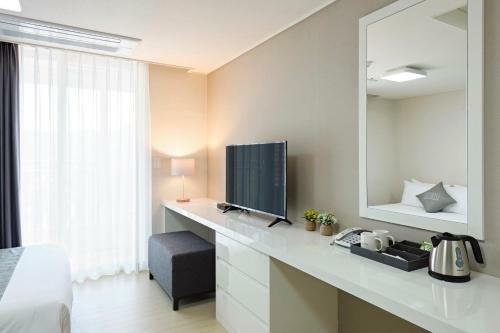 Geoje Leein Stay Hotel