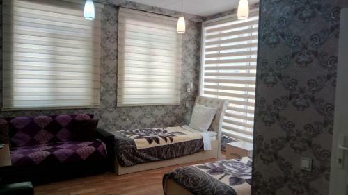 Hostal Sheki Guest House