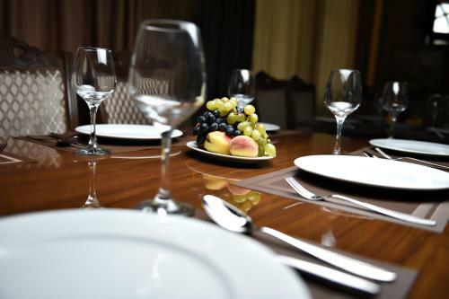Yaffle Inn Shaki Boutique Hotel