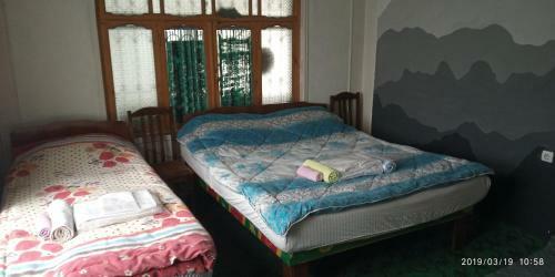 Canal Hostel