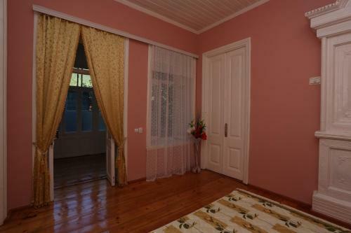 Hostal Ilham Mustafa Houses