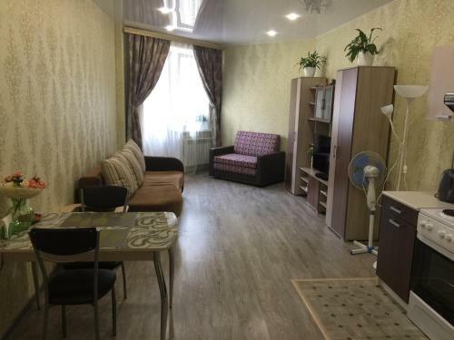 Apartment On Suvorova 11