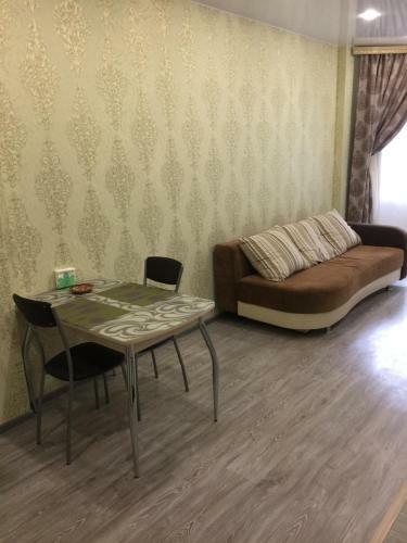Apartment On Suvorova 11