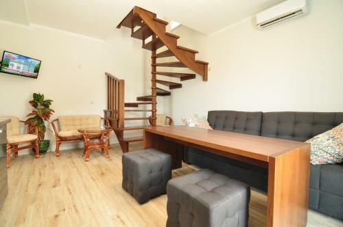 Apartments On Lazurniy