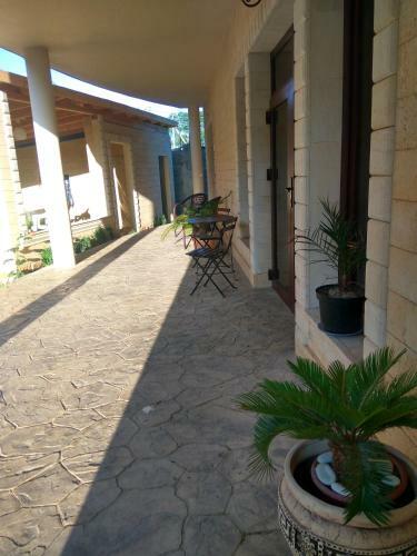 Hostal Arkadia Guest House