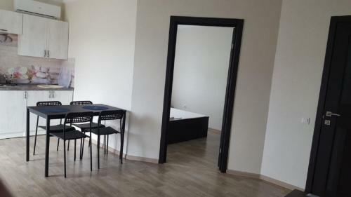 Apartment On Svetlyy 8?