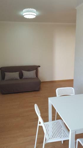 Apartment On Svetlyy 8?