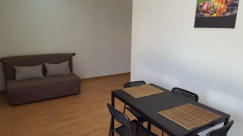 Apartment On Svetlyy 8?