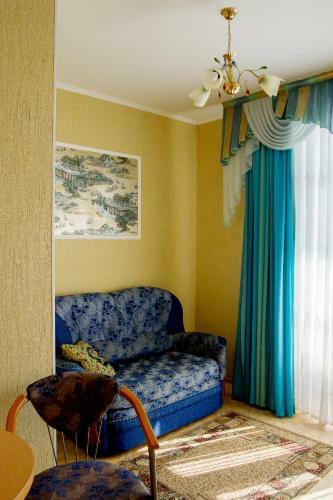 Hostal Blue Roof