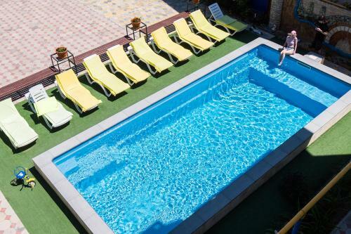 Hostal Blue Roof